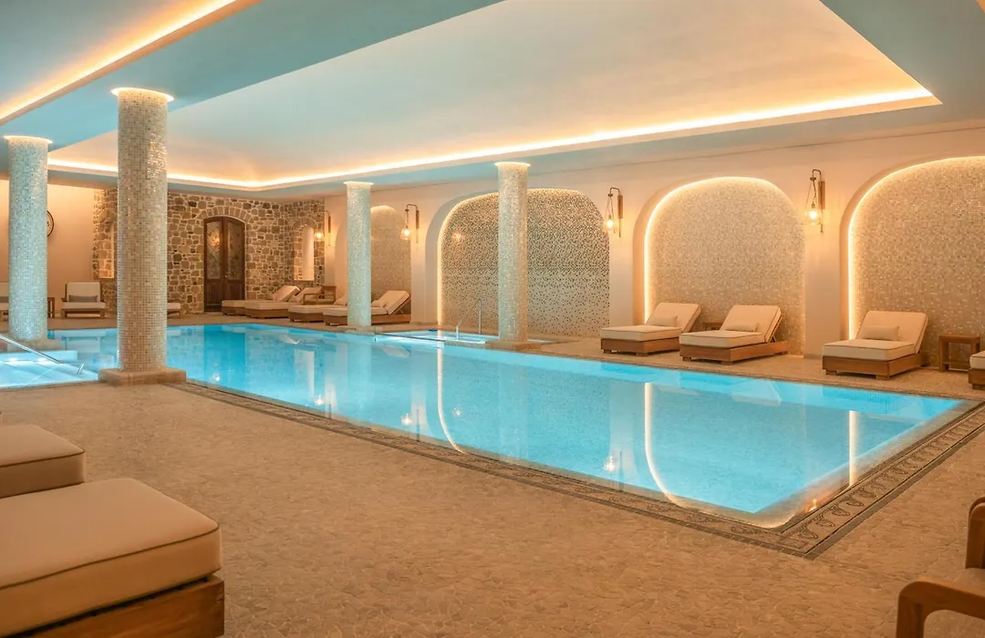 Vila Ebel Hotel Pool & Spa-1